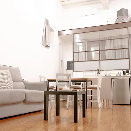 Spacious Loft In Jewish Ghetto
