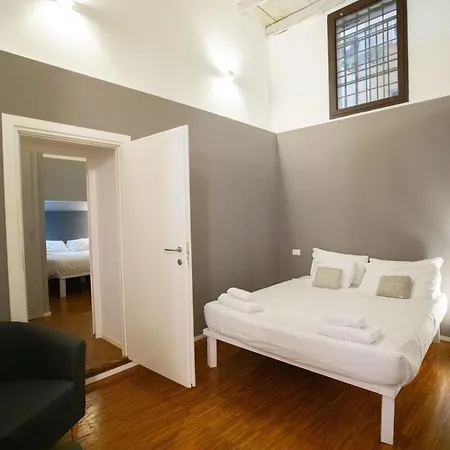 Spacious Loft In Jewish Ghetto بيت للعطل روما