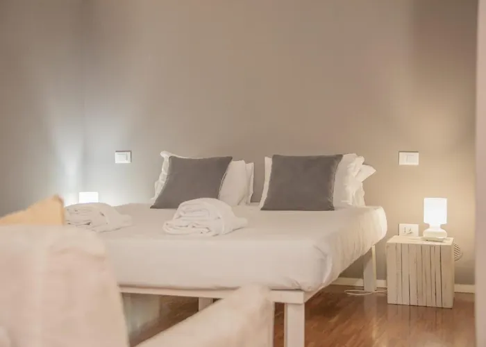 Spacious Loft In Jewish Ghetto Holiday home